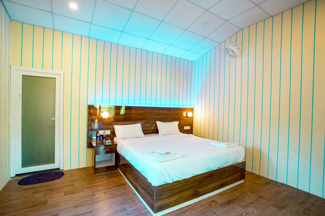 Orange Sky Beach Bungalow Агонда Экстерьер фото