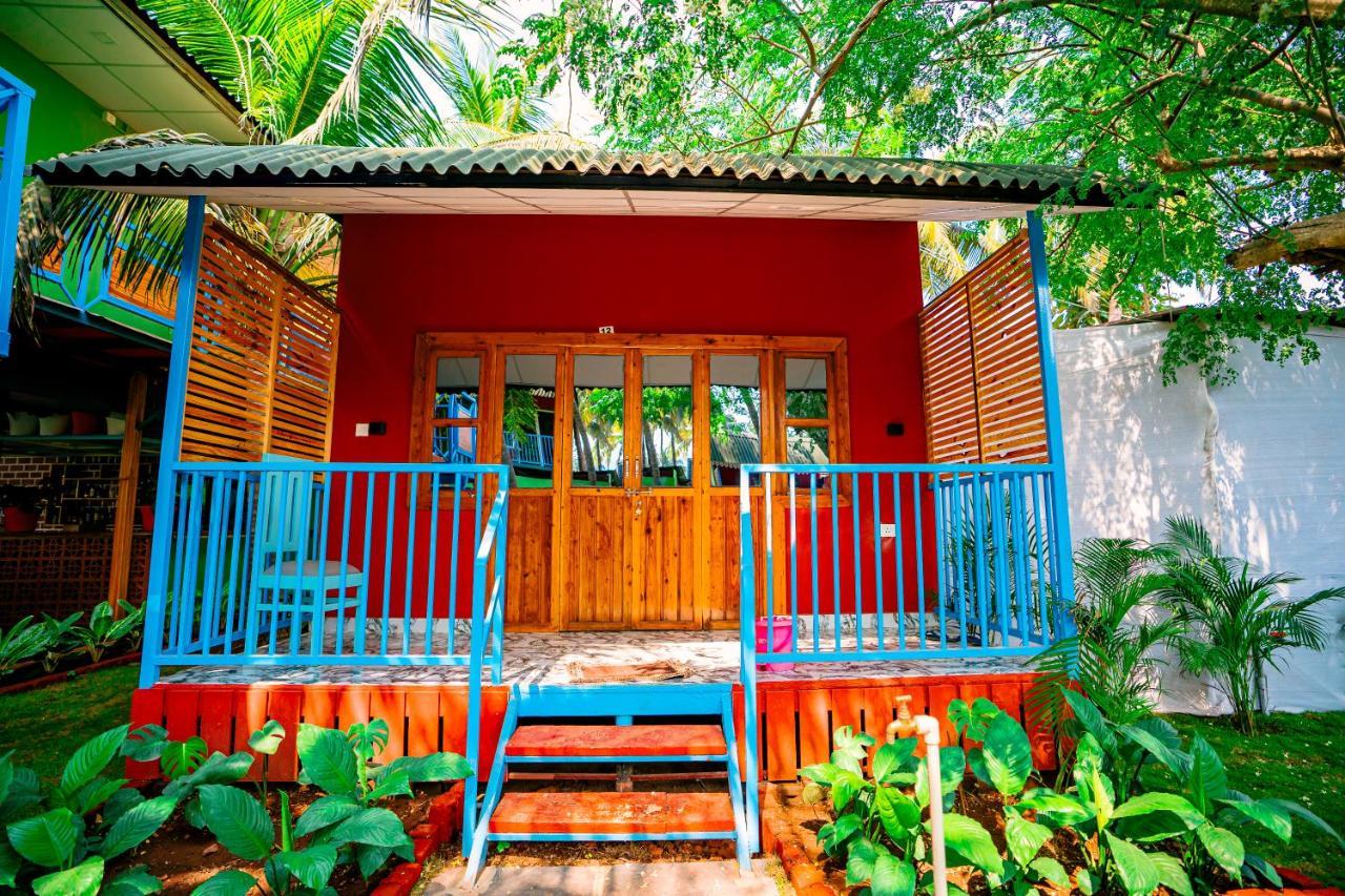Orange Sky Beach Bungalow Агонда Экстерьер фото