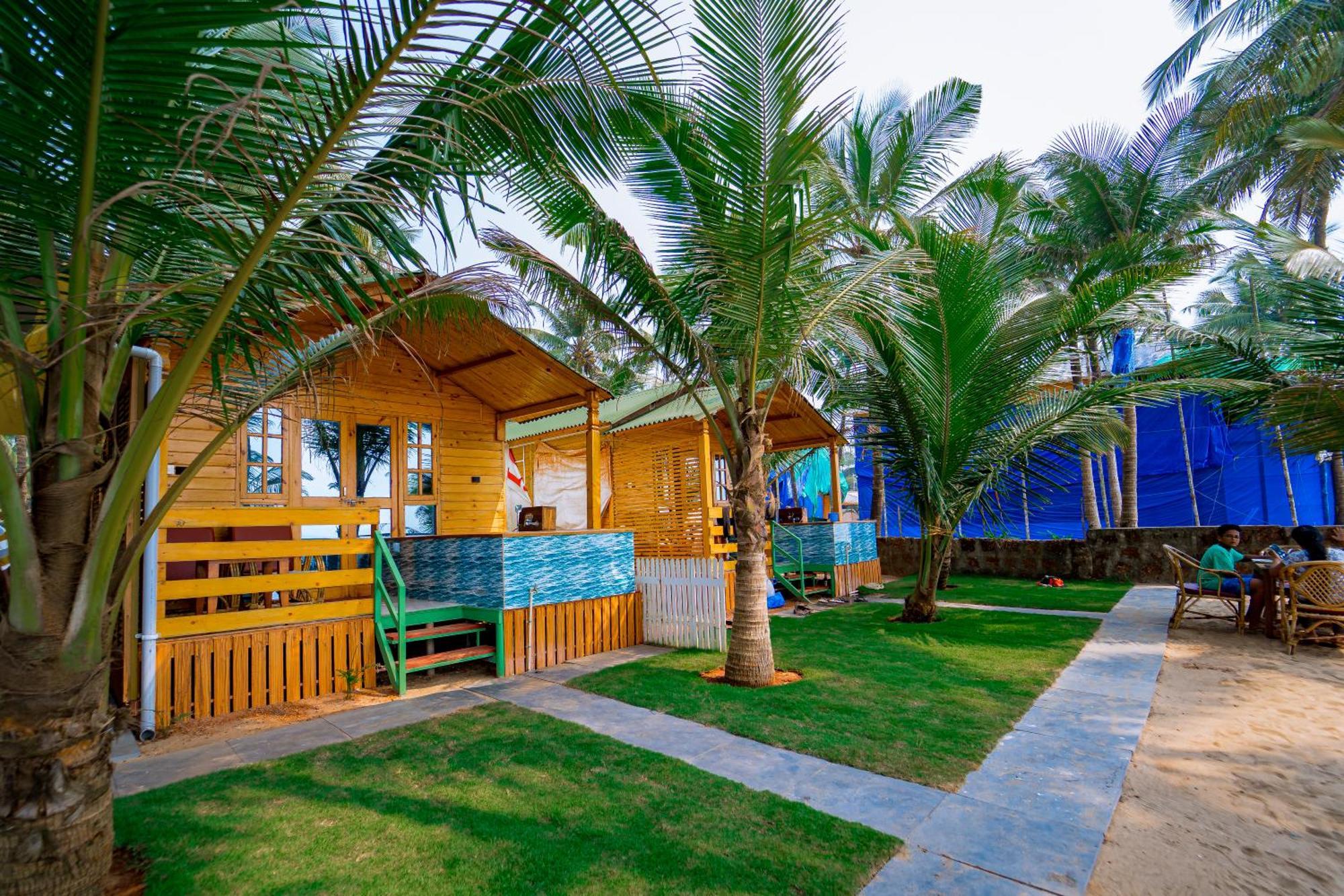 Orange Sky Beach Bungalow Агонда Экстерьер фото