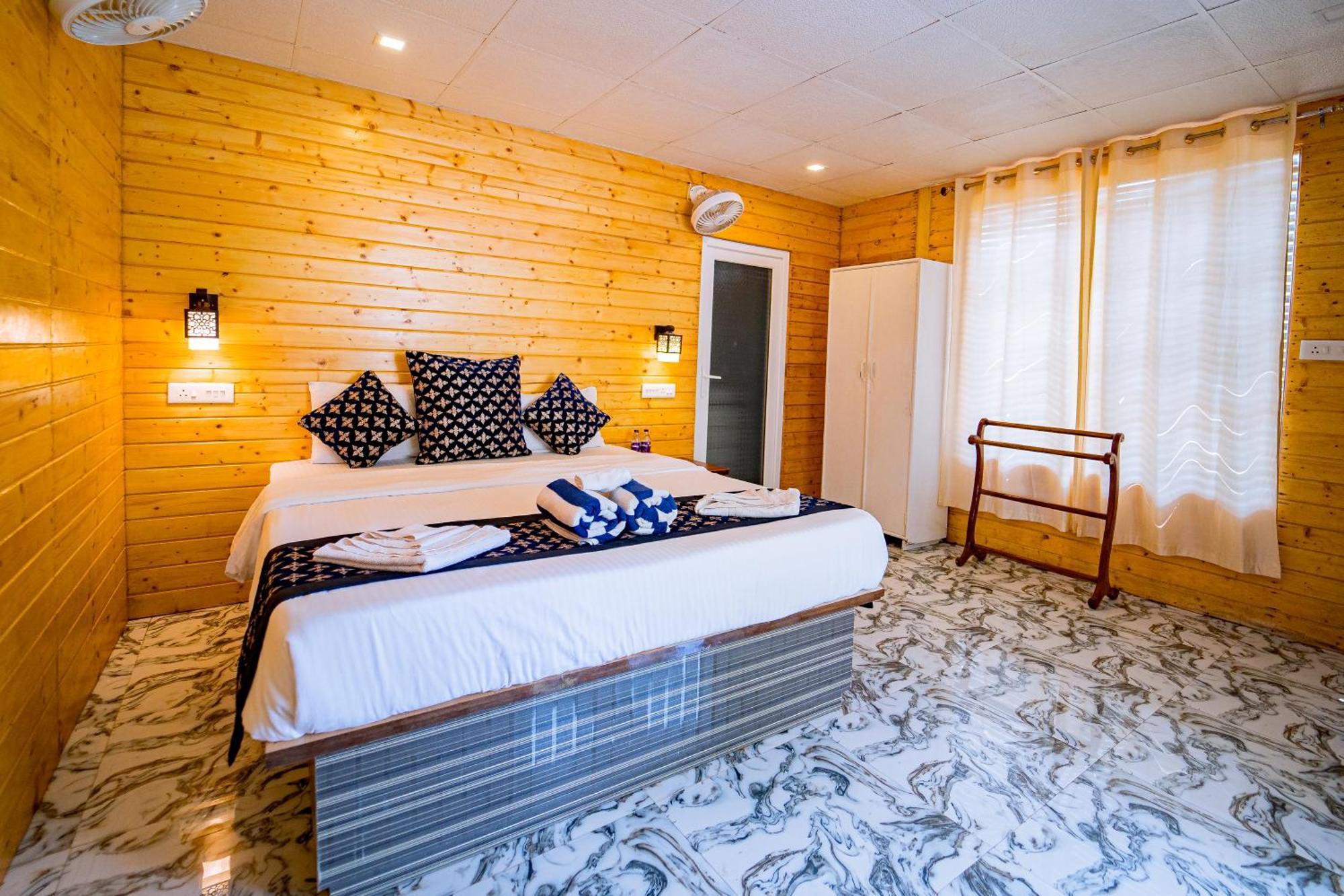 Orange Sky Beach Bungalow Агонда Экстерьер фото
