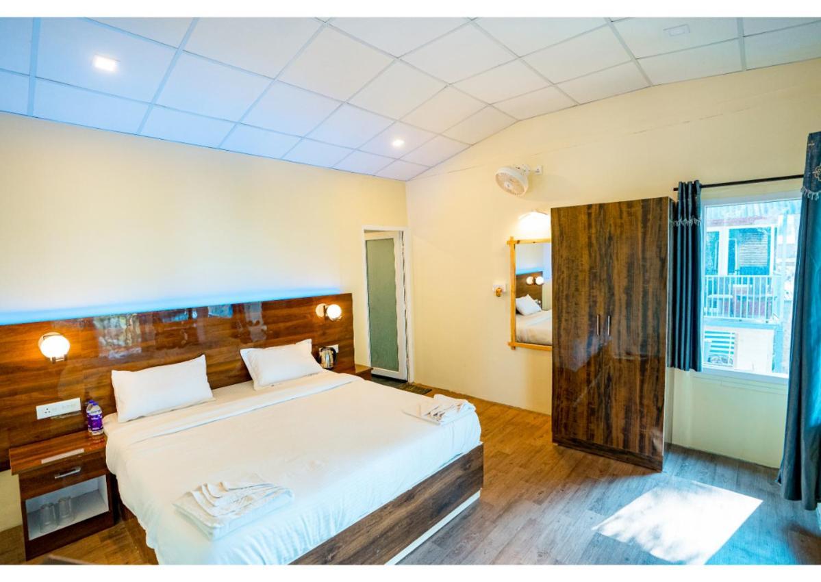 Orange Sky Beach Bungalow Агонда Экстерьер фото