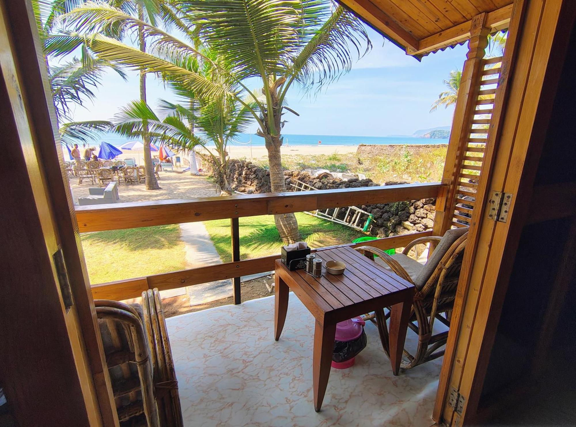 Orange Sky Beach Bungalow Агонда Экстерьер фото